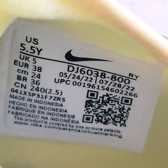 NEW IN BOX NIKE FLEX RUNNER 2 - Picture 12 of 13